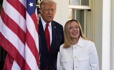 Giorgia Meloni, "la più credibile": incoronata dall'uomo di Trump