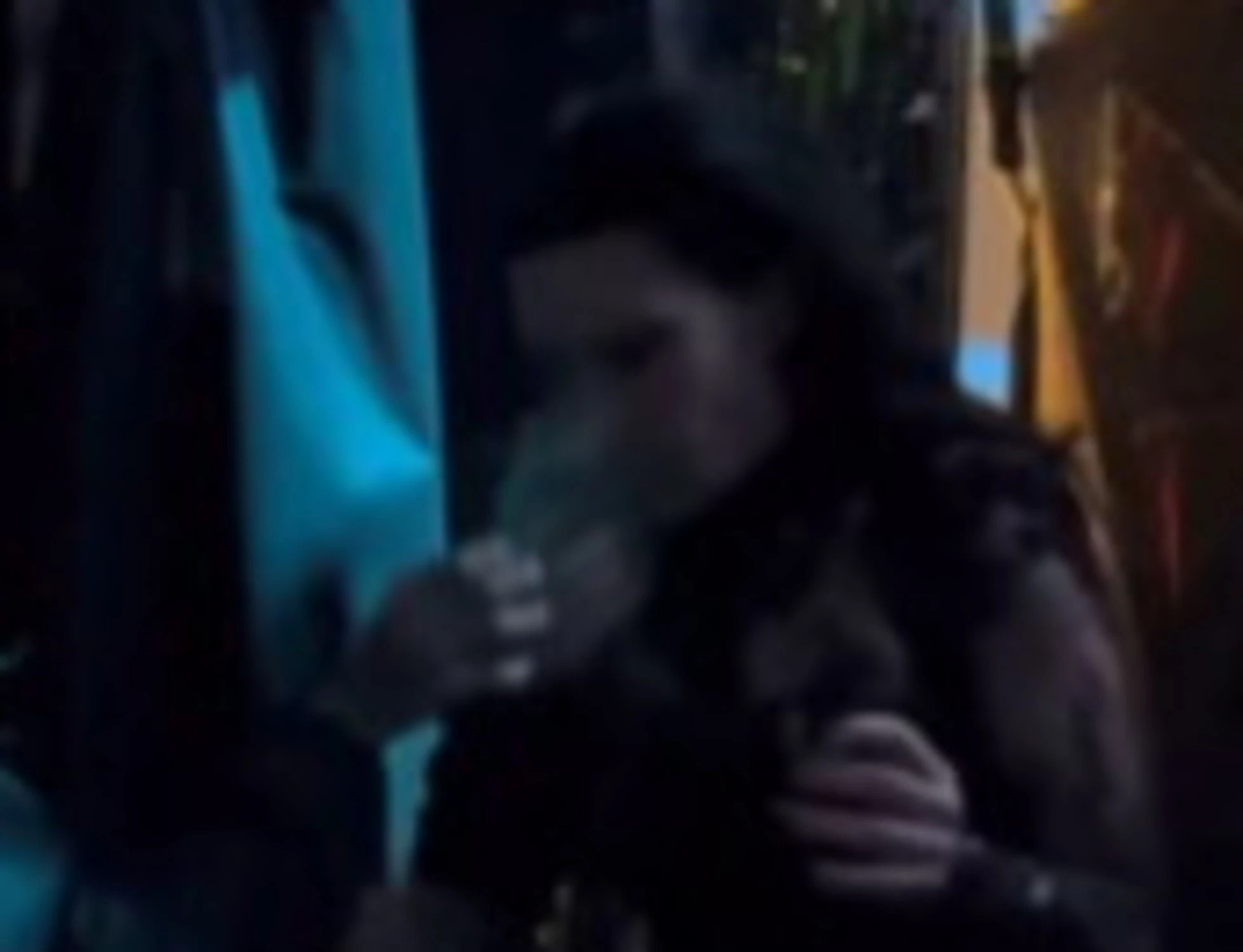 Laura Pausini interrompe il concerto: "Maschera d'ossigeno"