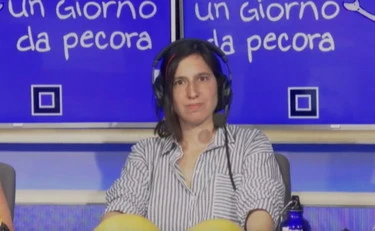 Elly Schlein, sparata contro Meloni: "Sembrava la corte di Francia"