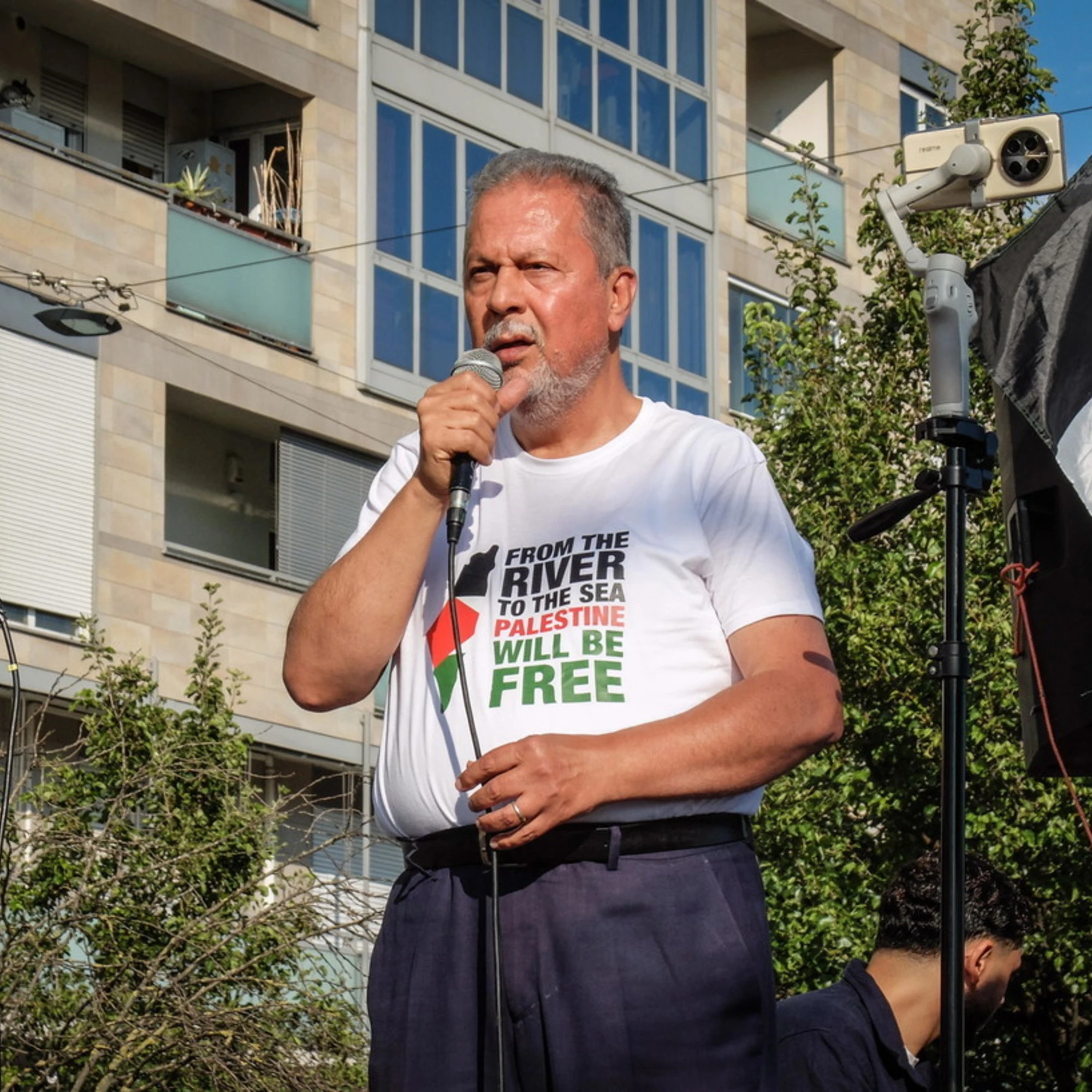 L'autogol pro-pal e i goffi tentativi di negare l'errore