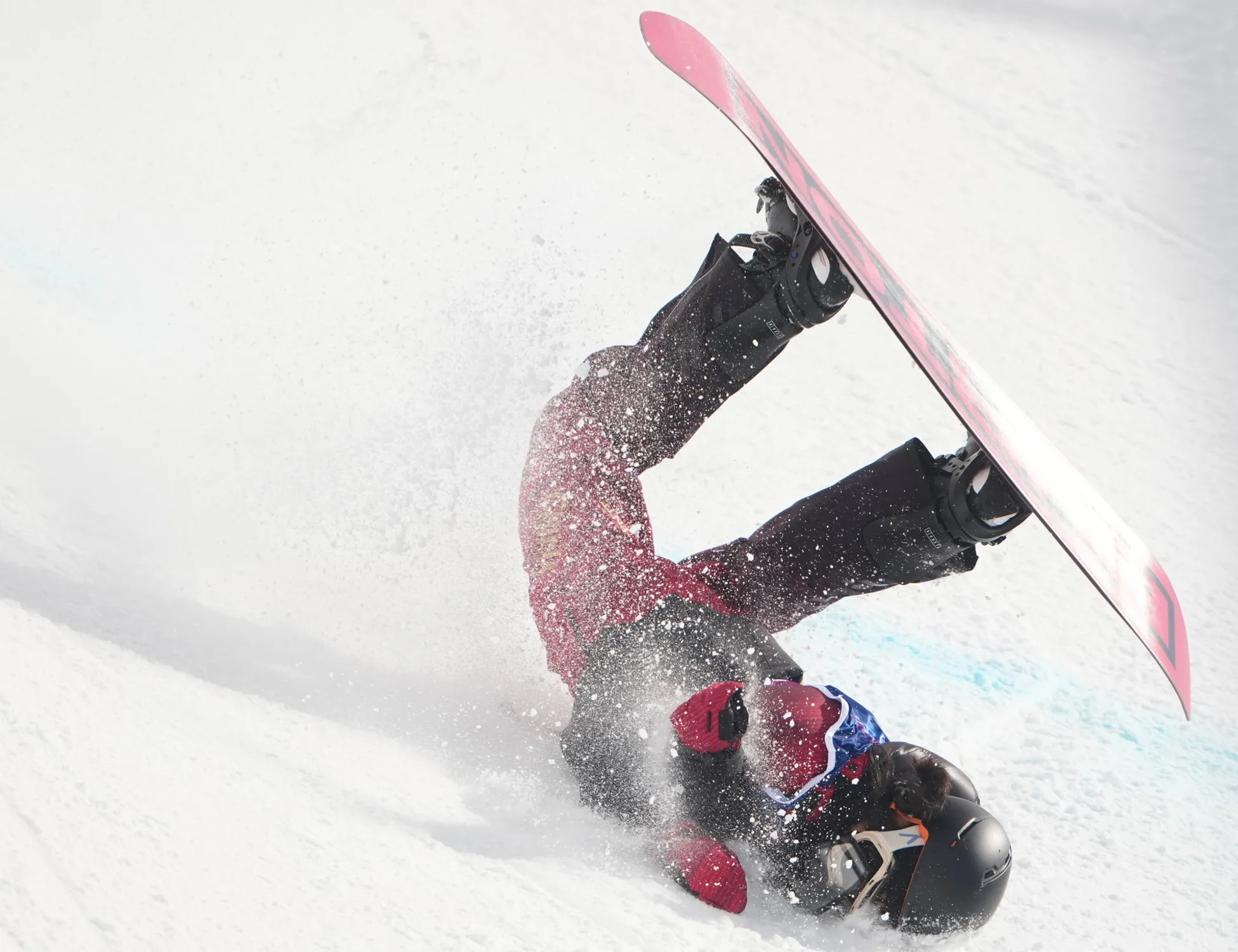 Terrore a Livigno: snowborder cade e rimane immobile