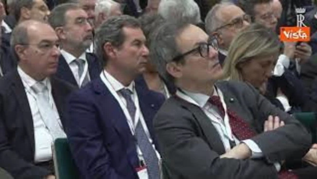 Mattarella: C'è una disordinata e ingiustificata aggressione alla Ue