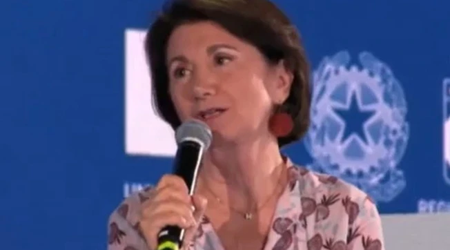 Eugenia Roccella contestata in pubblico: vietato parlare di La Russa