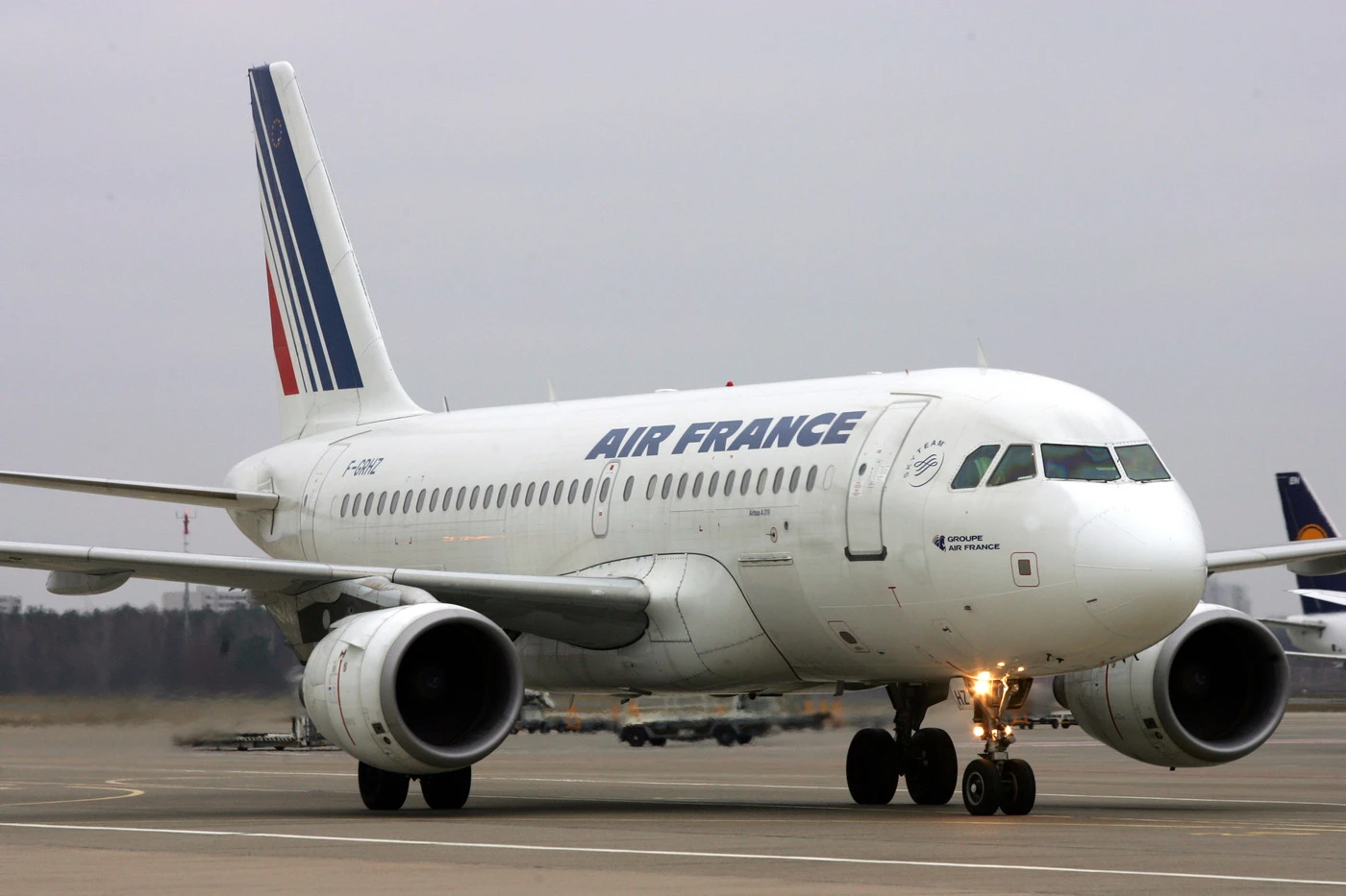 Tragedia in Francia, un bambino è stato trovato morto nel carrello dell'aereo dell'Air France