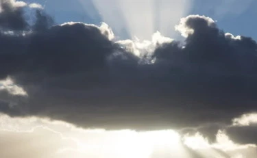 Meteo, pioggia e temporali il 1° maggio: oggi i modelli spaventano