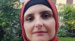 Belluno, la candidata islamica insultata sui social. La Procura archivia: "Non abbiamo Facebook"