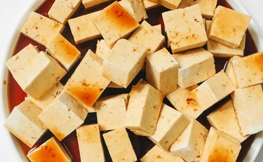 Il tofu non esiste: nemmeno Wikipedia sa spiegarti cosa sia
