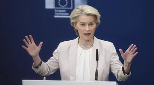 Von der Leyen, "800 miliardi per il riarmo dell'Europa". Si scatena la polemica: "Eurobond di guerra"