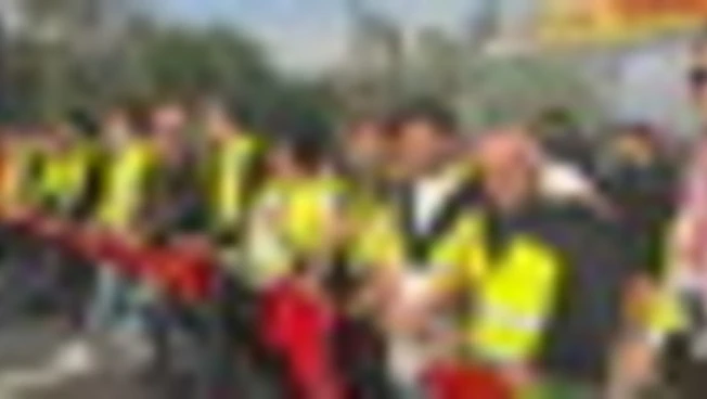 Sciopero, manifestazione a Milano: invasa la tangenziale Est