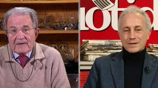 DiMartedì, "chi mi ricorda Renzi". Romano Prodi fa esultare Travaglio: la sua faccia in diretta