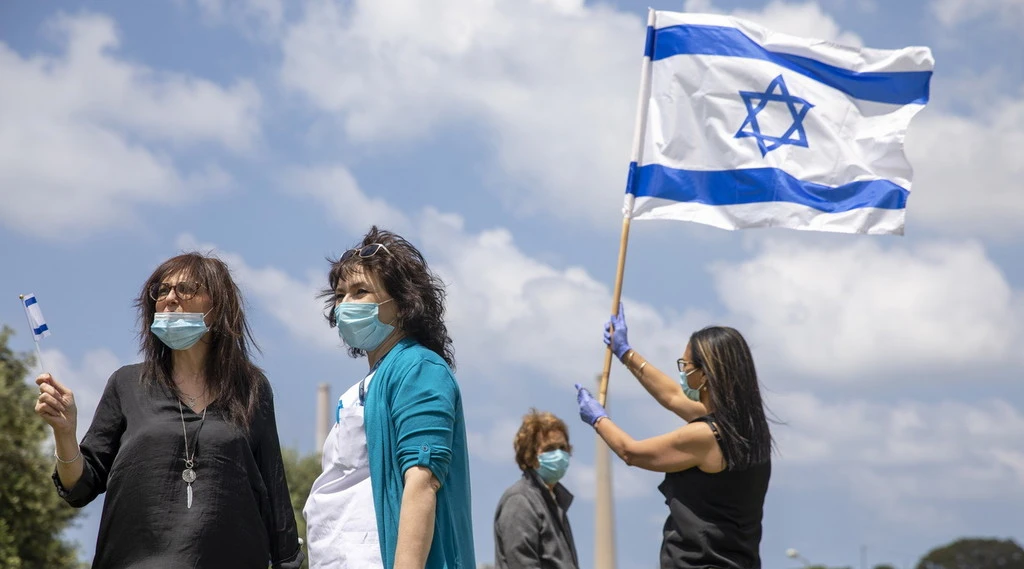Variante Delta, picco di contagi anche in Israele: torna l'obbligo di mascherina, nonostante il vaccino