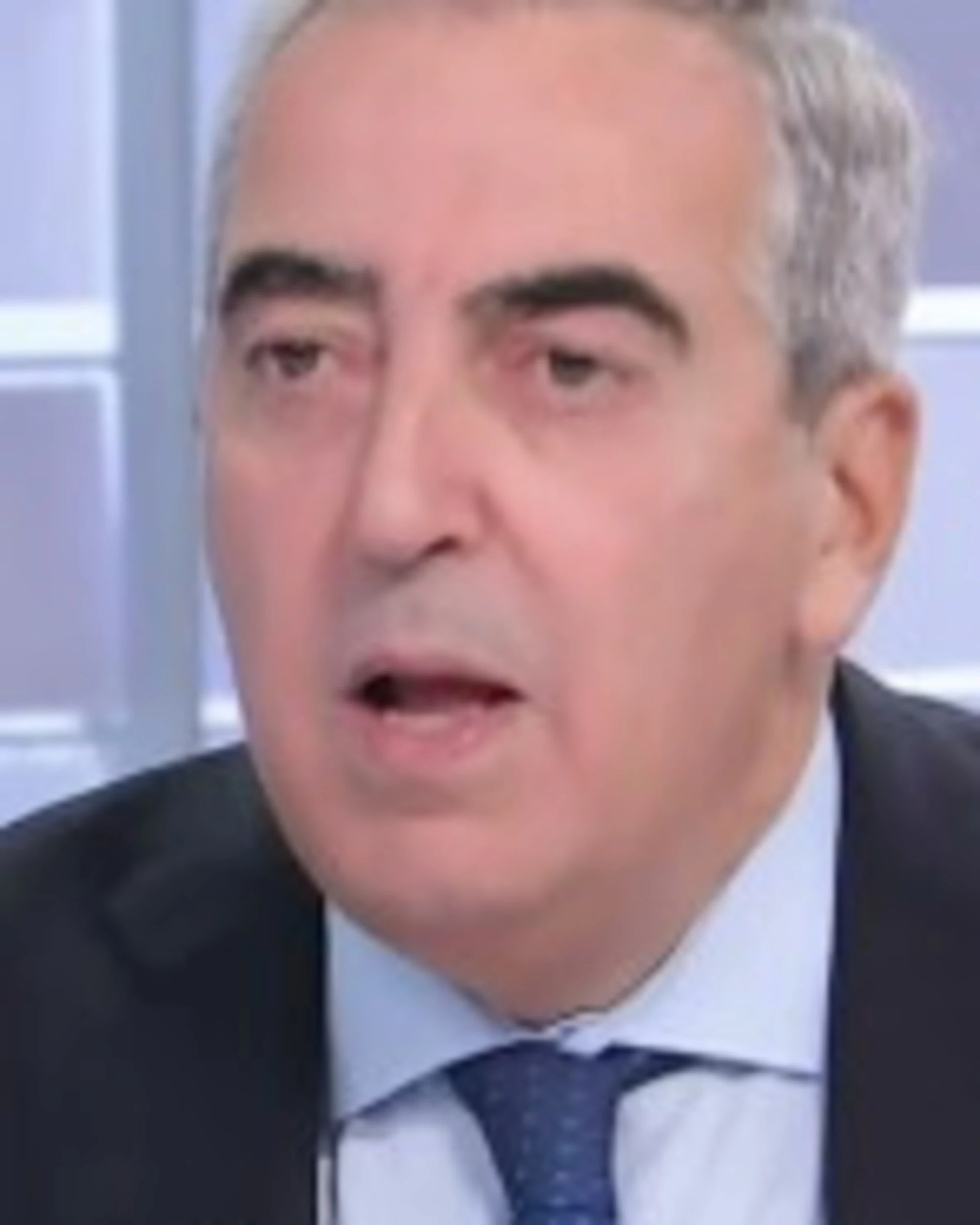L'Aria Che Tira, è lite Gasparri-Boldrini: "Fa la questurina"
