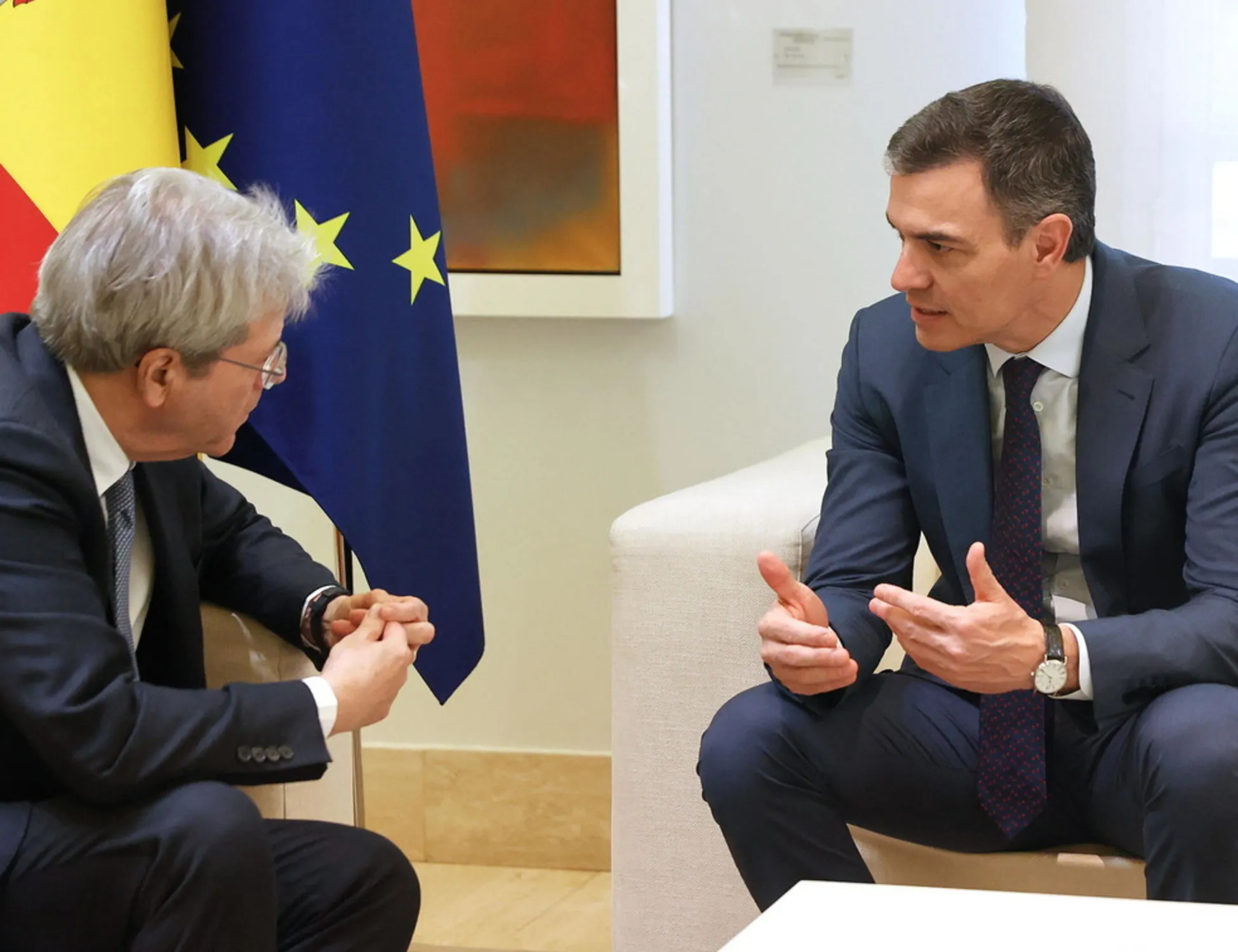 Groenlandia, la sinistra dichiara guerra a Trump: Sanchez e Gentiloni aprono un caso