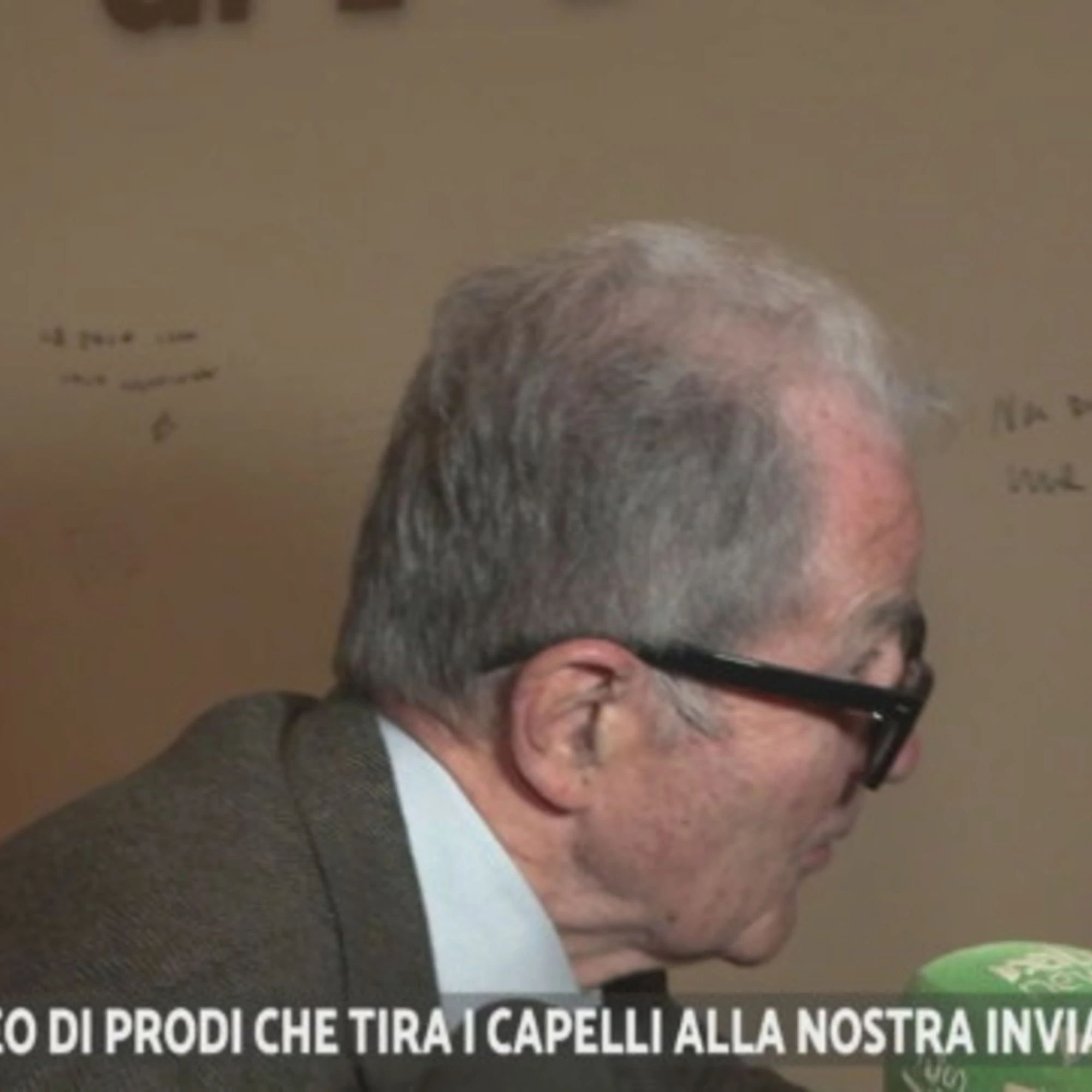 Per celare Prodi si inventano il caos-governo