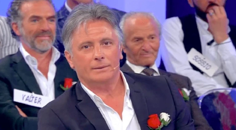 Uomini e Donne, Giorgio Manetti abbandona Maria De Filippi: lei lo smaschera, cosa va a fare