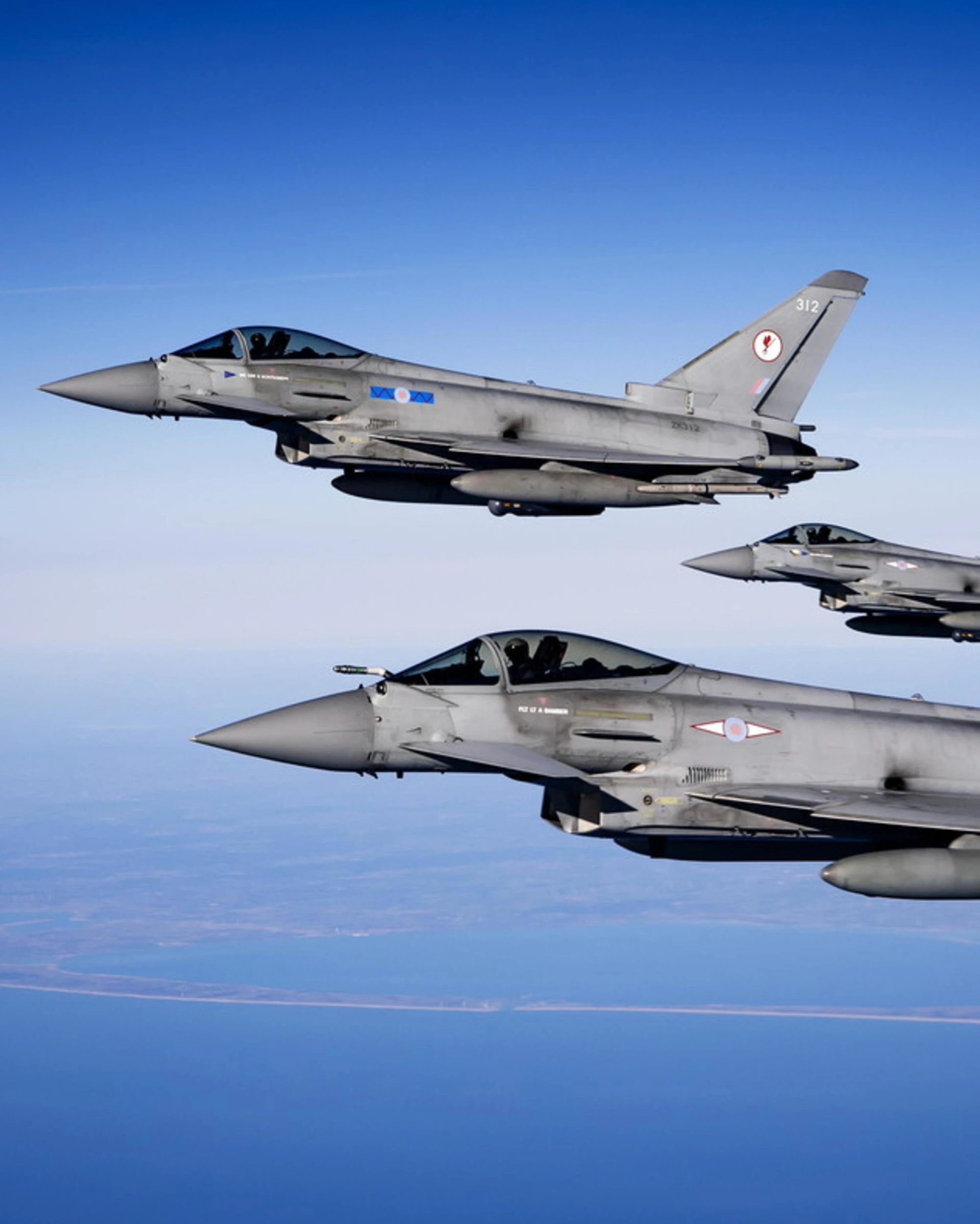 Russia, Putin fa volare i droni sul Baltico: la Germania richiama i suoi jet