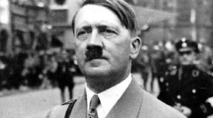 Adolf Hitler aveva in mano la bomba atomica: "Ecco perché non è riuscito a usarla", così si è salvato il mondo