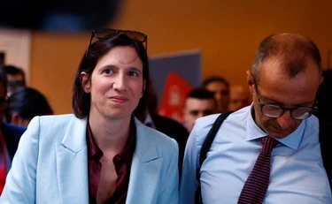 https://media.liberoquotidiano.it/gWHl93ve_p9uuptsA4P9MFuXRmiwapRsk8i-0sVkjV4/width:800/quality:90/aW1hZ2VzLzIwMjUvMDgvMzAvMTcwNTU4MzkxLTQxOWIzNDdkLTdhZTYtNGM3YS05MDE5LTNkYzdhMjhjYzVkNi5qcGc.webp