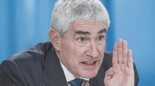 Pier Ferdinando Casini, "senza aver mai faticato...": cosa sa Vittorio Feltri