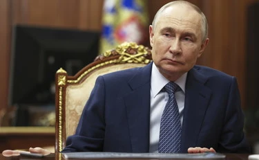 Vladimir Putin e la "cripto" in Kirghizistan: così lo zar frega l'Europa?
