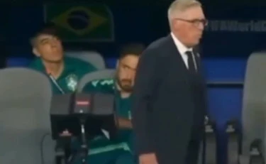 Mondiali 2026, insulti per Ancelotti: "La faccia del figlio Davide in panchina quando entra Neymar"