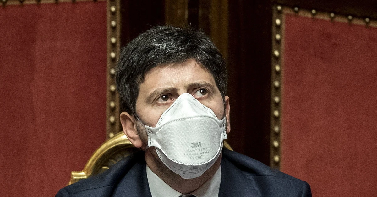 Roberto Speranza inchiodato dal Tar del Lazio: "Deve mostrare i verbali segreti"