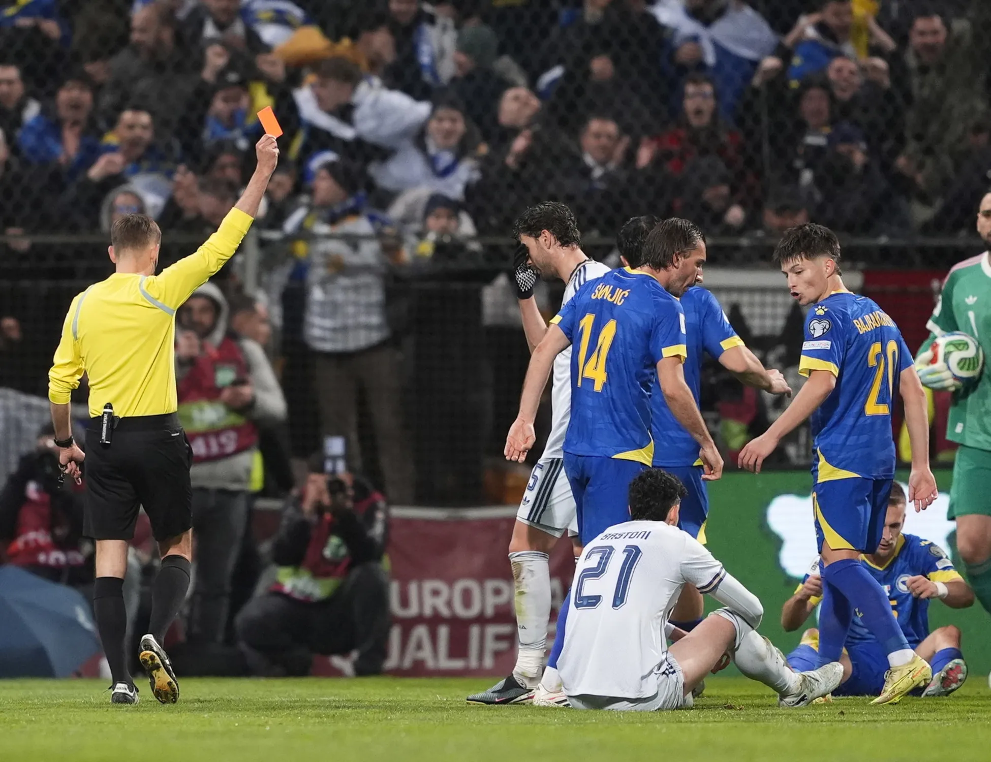 Leggi l'articolo: Dalla Germania arriva l'ultima umiliazione per Italia e azzurri