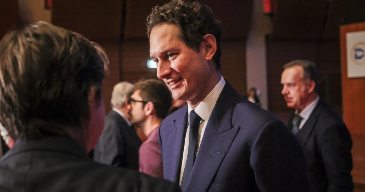 John Elkann da Trump, l'indiscrezione: "Stellantis, nuovi investimenti negli Usa" 