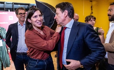 Schlein-Conte, raffreddori e orari diversi: un pesante sospetto