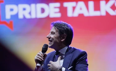 Giuseppe Conte ha comprato le mascherine scartate perfino dai cinesi