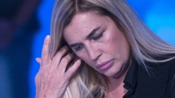 Lory Del Santo: "Mio figlio si è tolto la vita". Poi l'annuncio-choc: "Vado al Grande Fratello Vip, perché..."