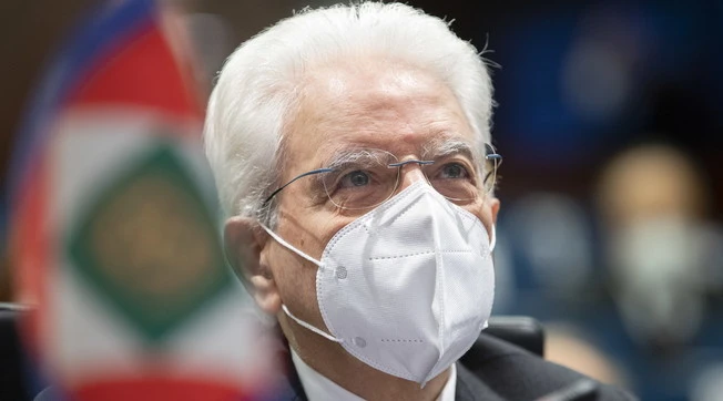Sergio Mattarella, sul tavolo del Quirinale l'ipotesi di un premier donna: una svolta non prevista