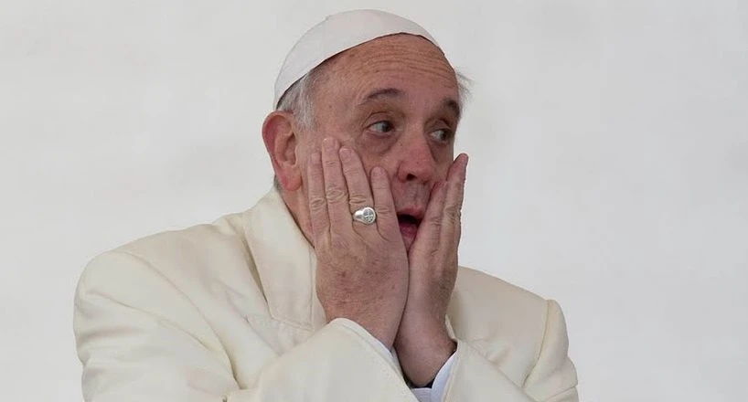 Il Papa contro cardinali e vescovi: "Si sentono padroni della Chiesa"