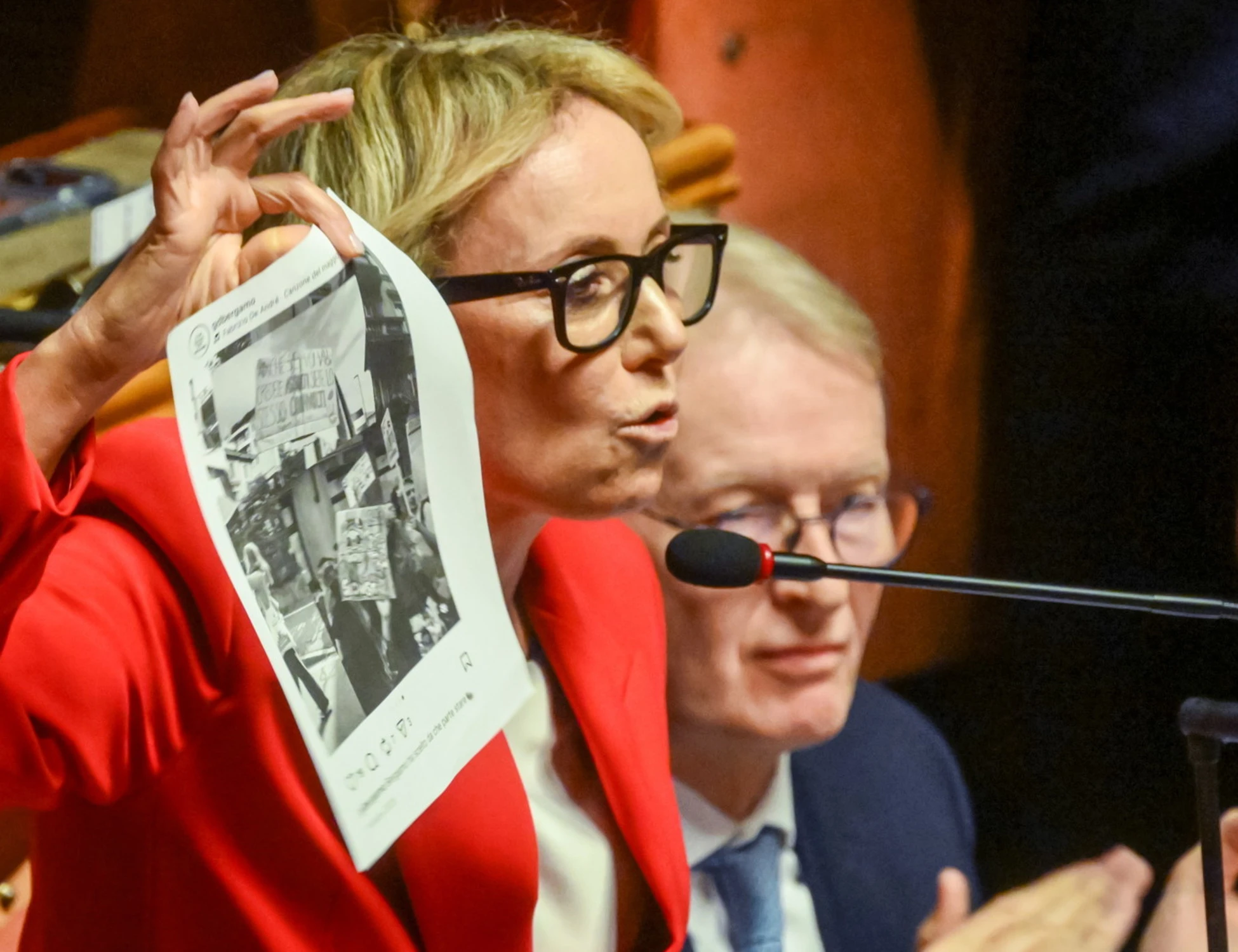 Pd e M5s, la vergogna in aula: urla contro Ester Mieli, la senatrice ebrea di FdI