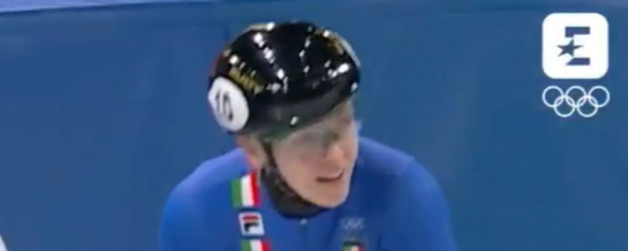 Sfregio degli azzurri alla Fontana: cosa è successo sotto al podio