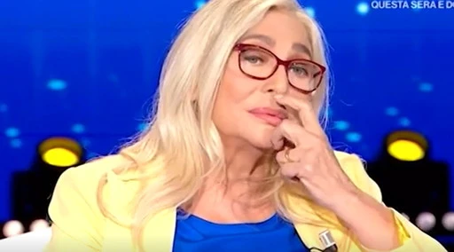 Mara Venier, &quot;qualche cretino...&quot;. Gelo a Domenica In
