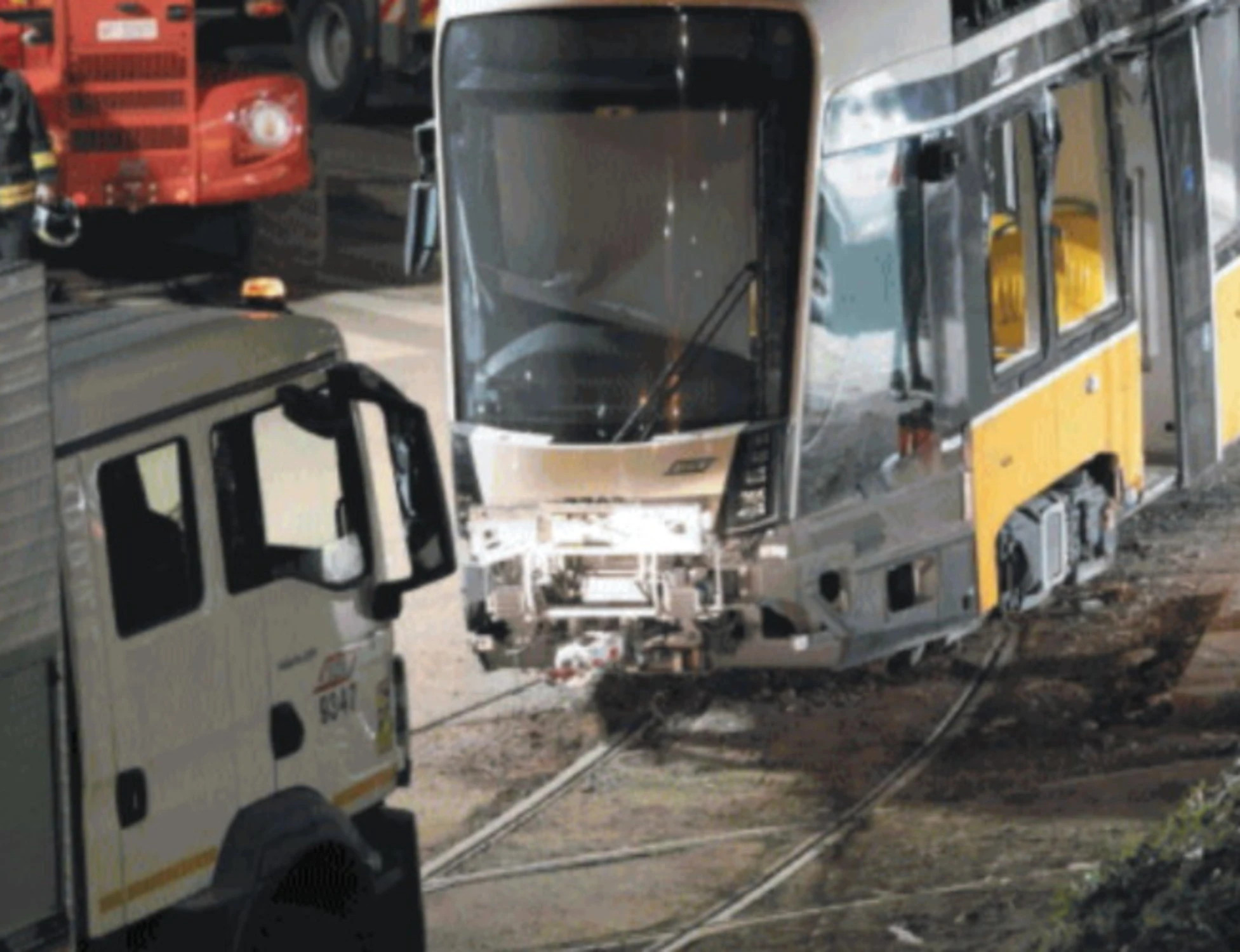 Milano, tram deragliato: "Sono bastati 5 secondi": su cosa si indaga adesso