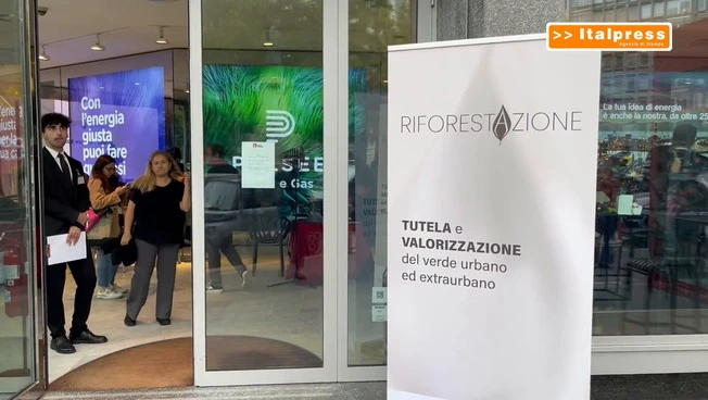 La natura al centro dello sviluppo urbano, a Milano chiude "RiforestAzione"