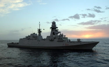 Mar Mediterraneo, la fregata Fasan sfida sottomarino russo: alta tensione