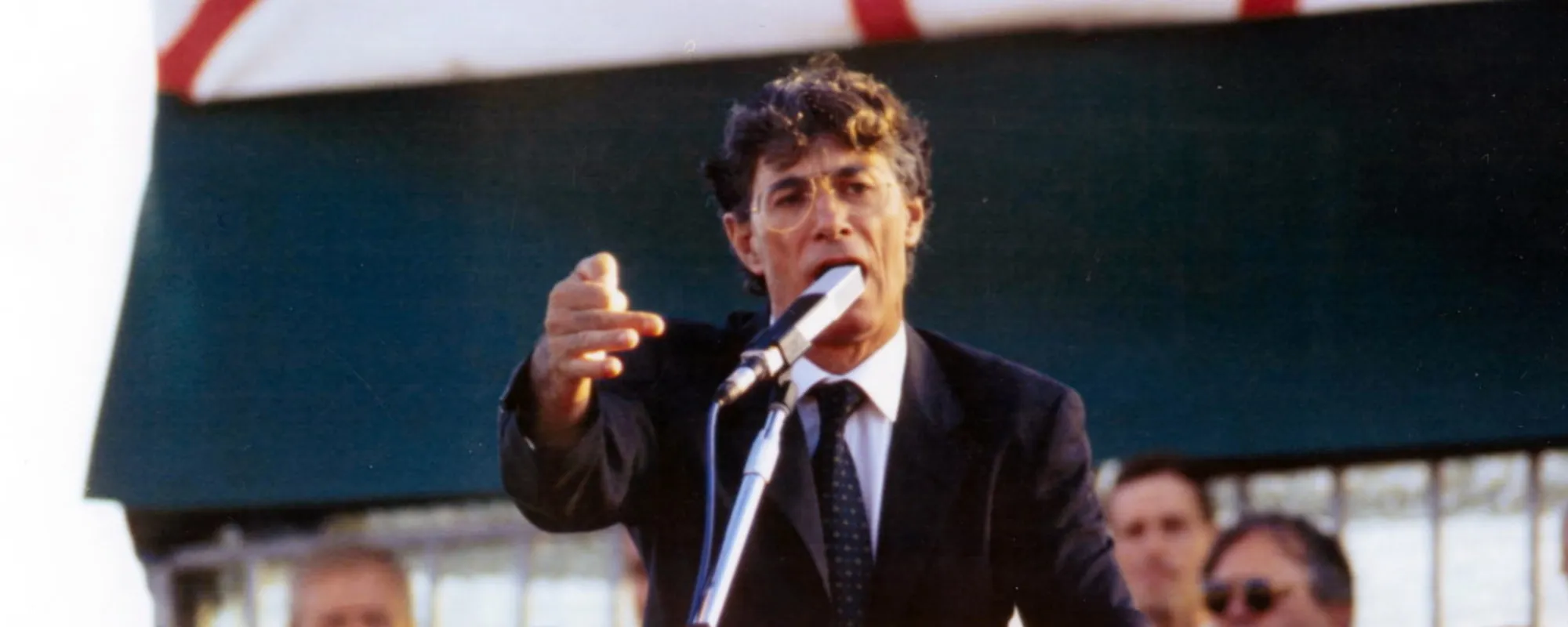 "Così inventò il celodurismo". Bossi e quel discorso: fu delirio