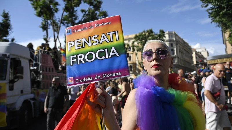 https://media.liberoquotidiano.it/glVtsjV3-oAk_viCqYsAMPAe4D9DrKdGd3ujJuRTWlk/width:800/quality:90/aW1hZ2VzLzIwMjYvMDkvMTcvMDkwNTE3NTY1LTg4YjM4ZDI0LTYyMmQtNGE3OS04MTZjLTJmMzk3MDRjZjBmMC5qcGc.webp