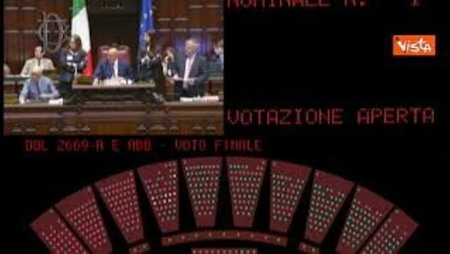 https://media.liberoquotidiano.it/gltaRW8CvkCqX5_r7as5zmcDZpBOkgJE9Nfoe45Pogw/width:800/quality:90/aW1hZ2VzLzIwMjYvMDYvMDQvMTIzNDIwOTk2LTBlNWIyZDk3LWZmZmQtNDI0Yy1iYjdlLWEzMThjYWNjYjk1MS5qcGc.webp