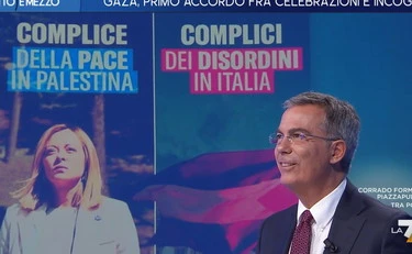 https://media.liberoquotidiano.it/gm3Wl9s2w97MFOYfcKNoEFGyfcHVfyYRdDA9uXHDHYU/width:800/quality:90/aW1hZ2VzLzIwMjUvMTAvMTAvMDgyMjEyNTE1LTk3MDg5NTEzLTVhNjEtNGU4Yy05YjA2LWVmMDQ1Nzg0YmNiMi5qcGc.webp