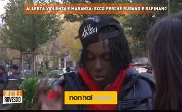 "Hanno fatto bene a rubare!": questo video è un caso