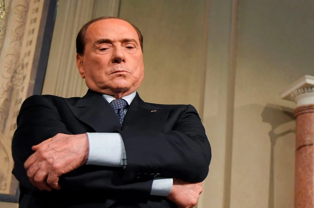 Silvio Berlusconi dà buca a Forza Italia: perchè non è andato al vertice coi "big"
