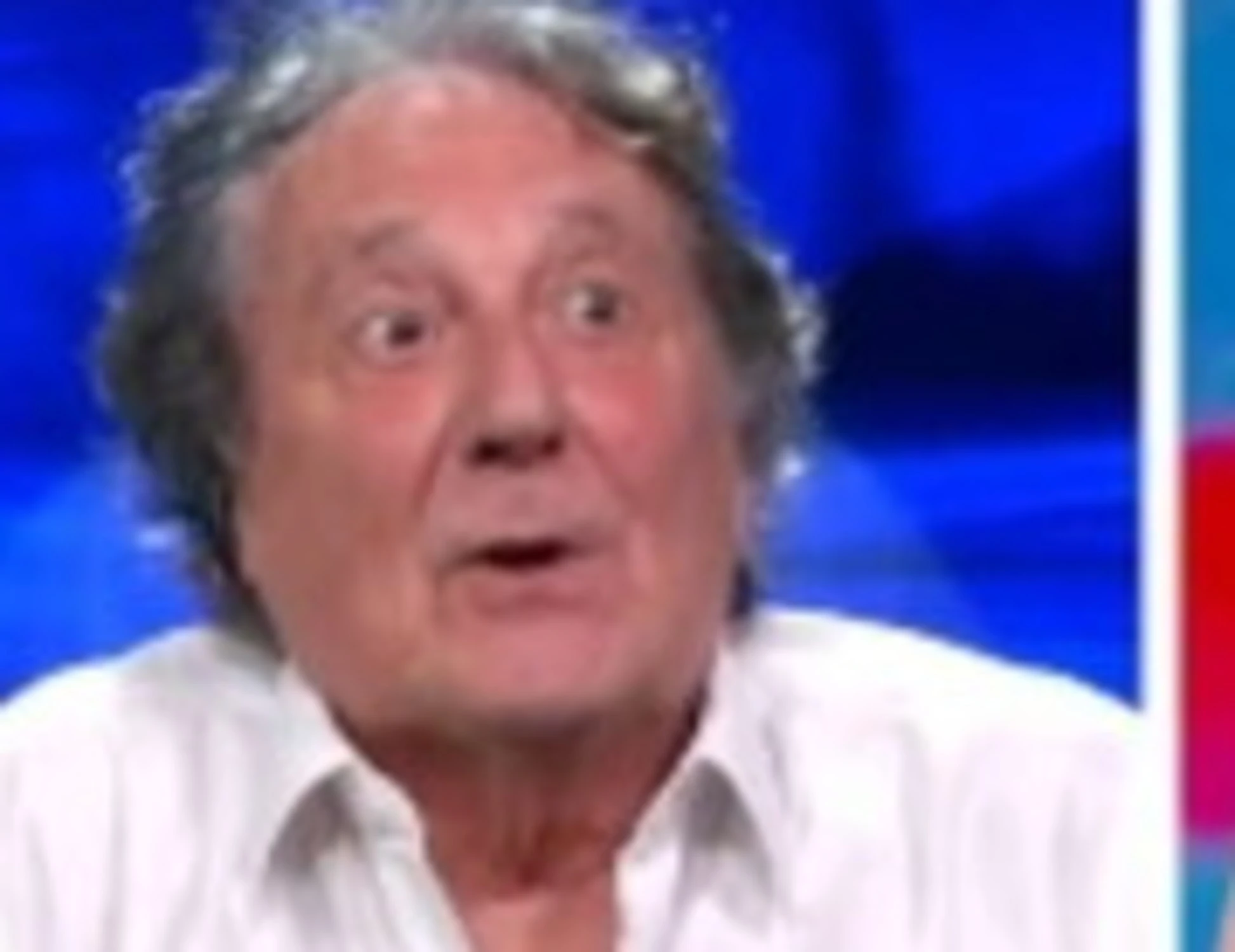 Enzo Iacchetti insulta in tv? Arriva la risposta di FdI: "Sinistra alimenta narrazione tossica"