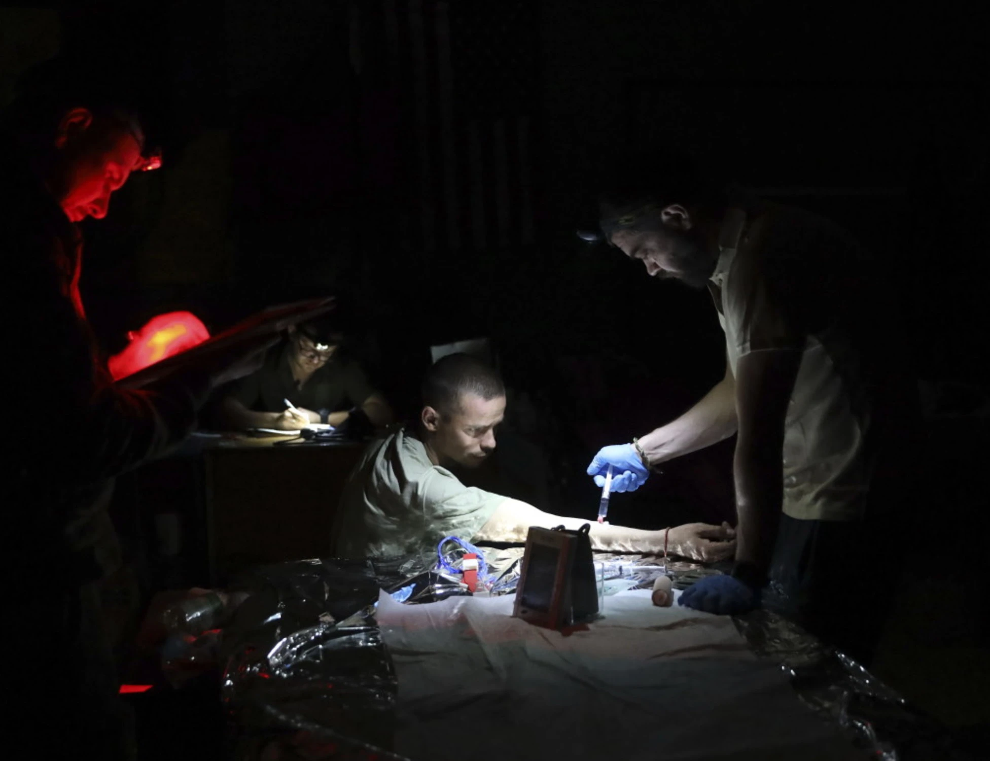 Ucraina, il magnete che salva la vita sul campo: di cosa si tratta