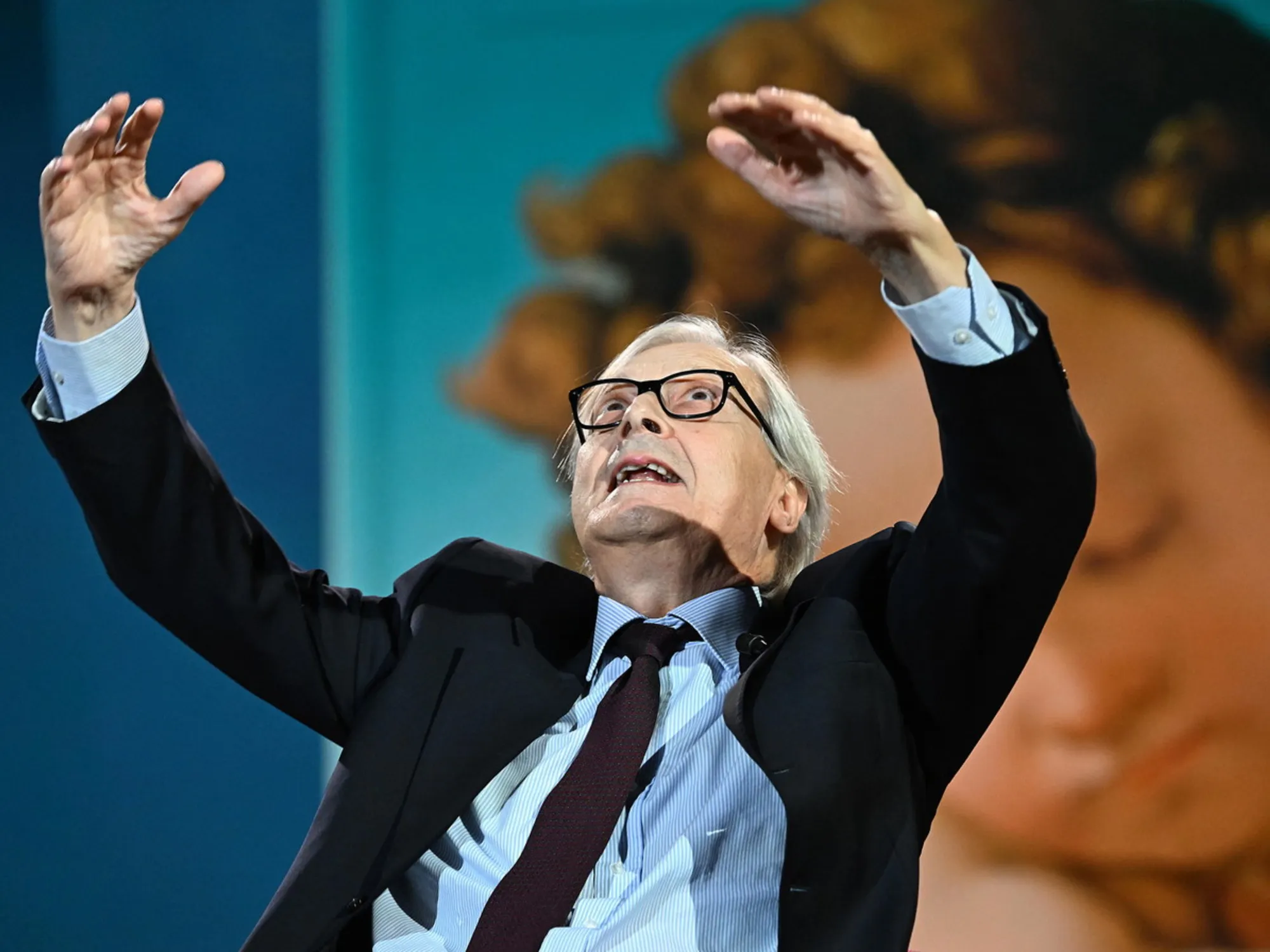 Vittorio Sgarbi "deve passare per una piccola morte. Cosa non escludo": le parole di Marcello Veneziani