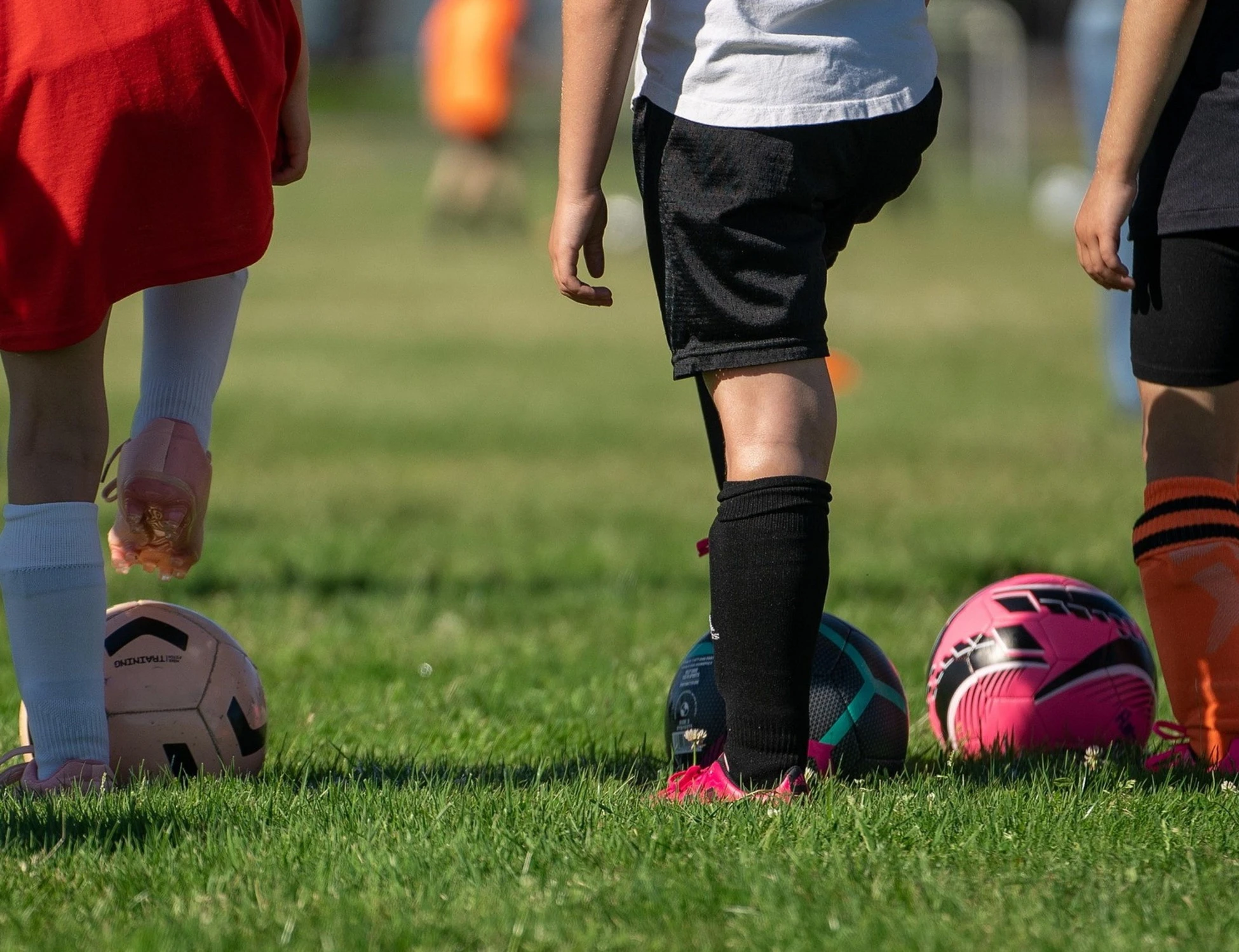 Predappio, il "Ventennio" sulle maglie dei baby calciatori: scoppia il caso