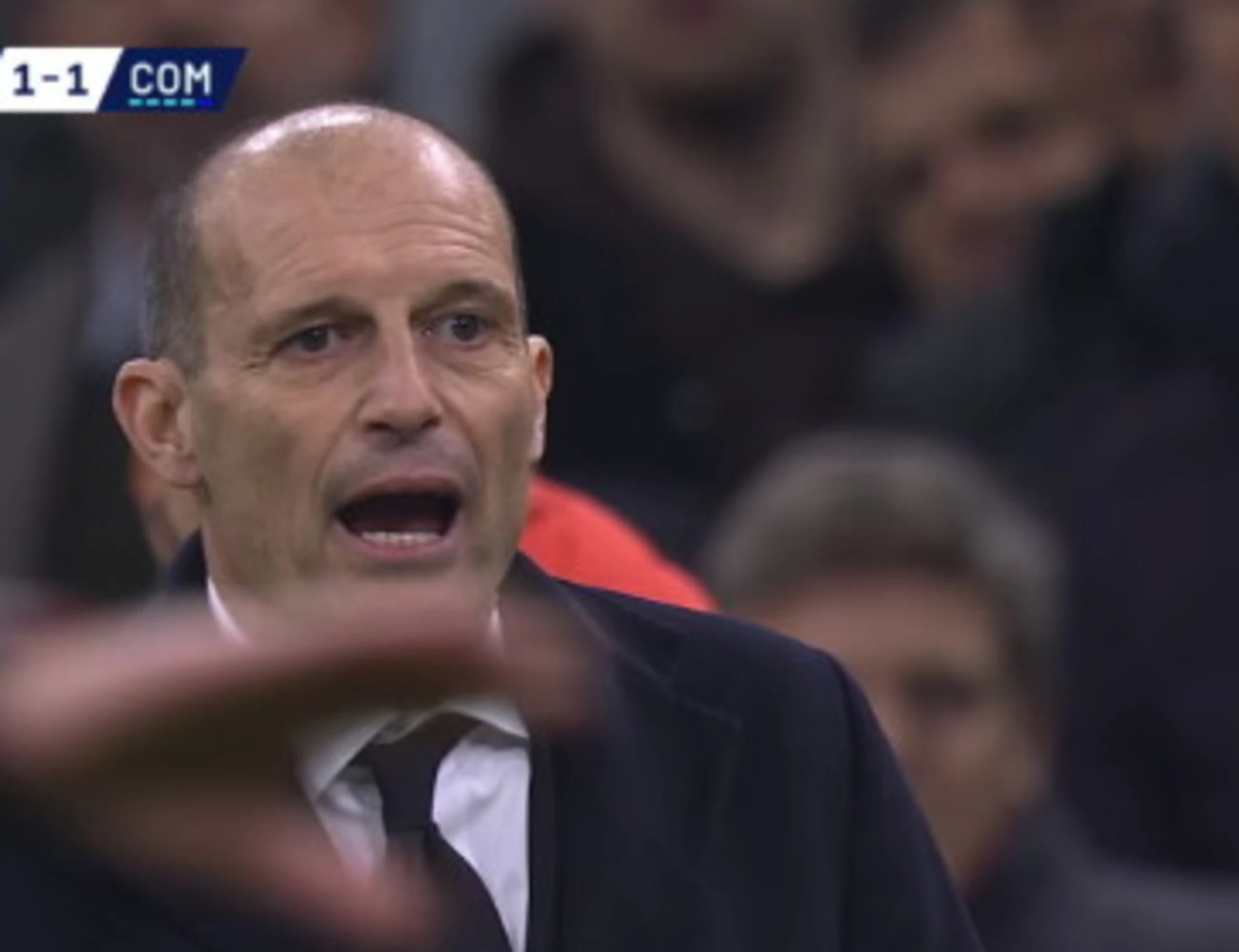 Allegri e Fabregas, insulti negli spogliatoi: "Sei un bambino cog***e"